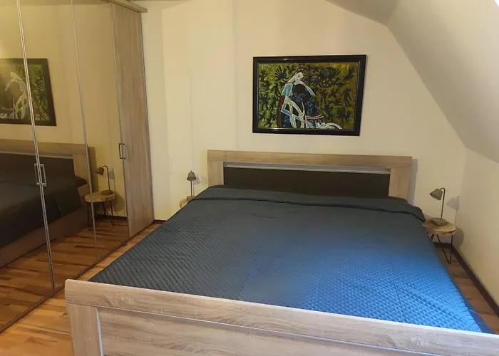 公寓 Dachgefluester *